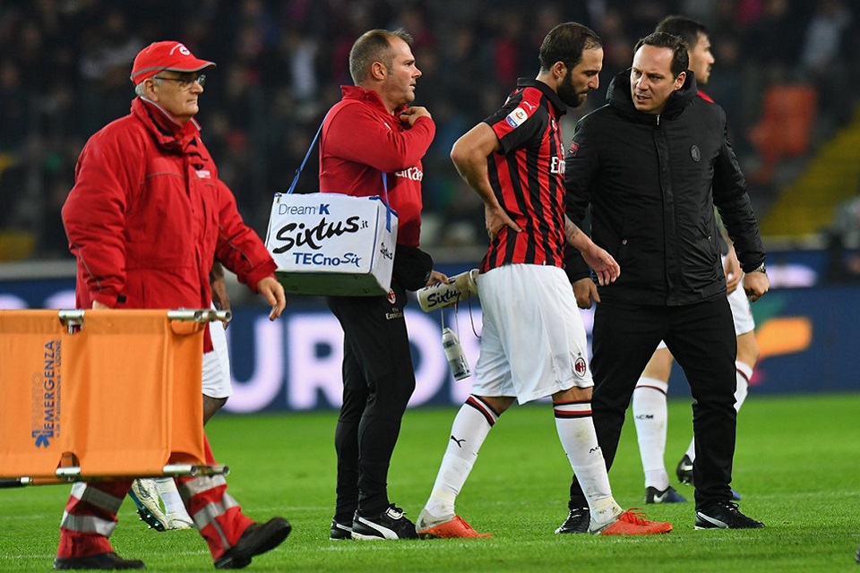 Gonzalo Higuain Cedera Punggung Saat Kontra Udinese