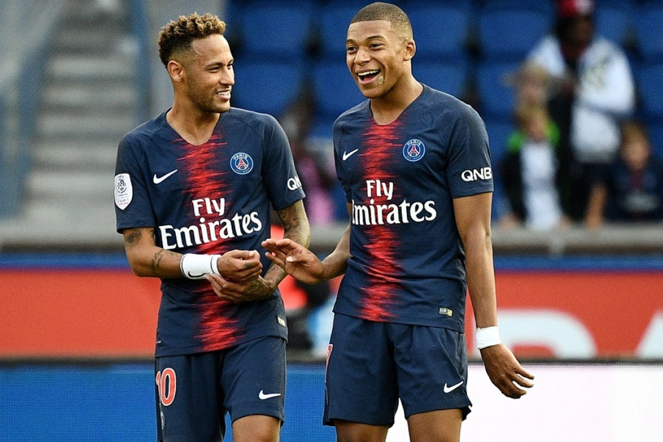 Neymar dan Mbappe Kunci Kemenangan PSG Atas Liverpool