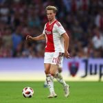 Barcelona Akan Segera Perkenalkan De Jong
