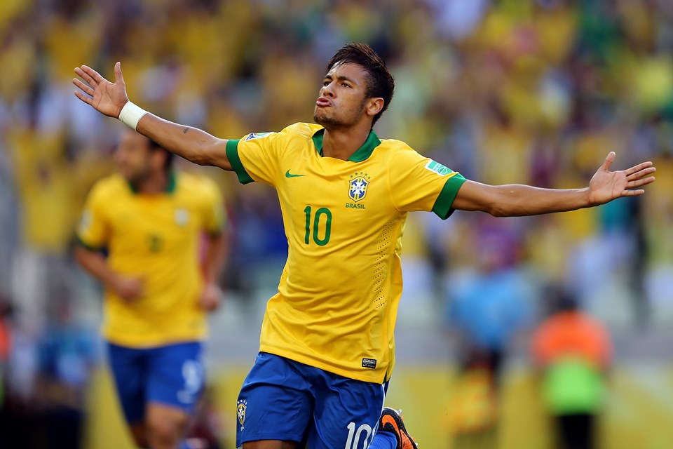 Zico Sebut Neymar Melempem