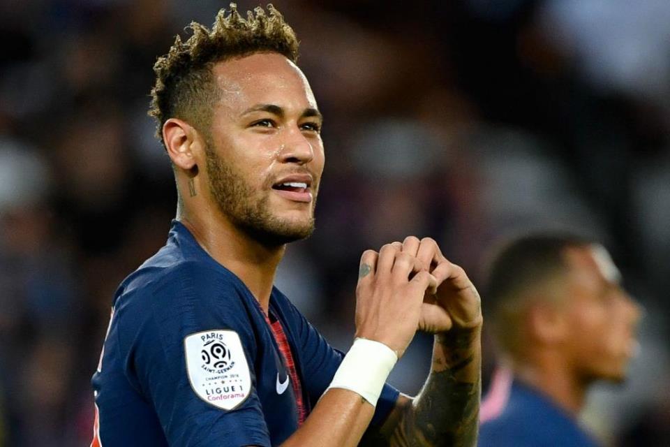Kembali ke Barcelona, Neymar Lakukan Hal Ini