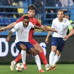 Ketimbang Hazard, Madrid Disarankan Rekrut Sterling