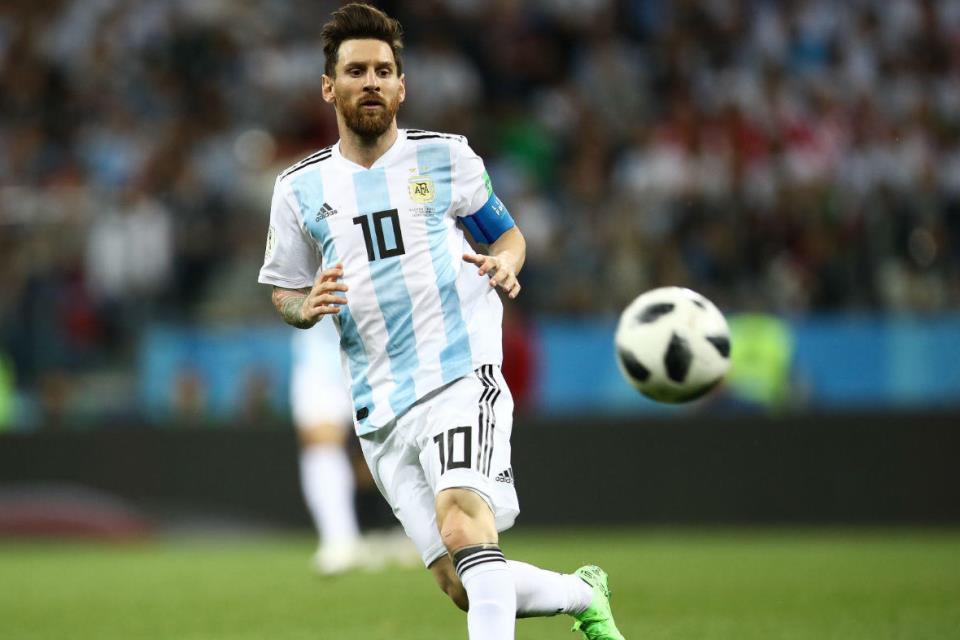 Messi Kembali Bela Timnas Argentina, Dua Bintang Ini Relakan Posisinya