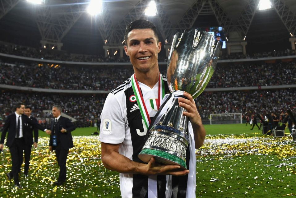 Ronaldo; Dedikasi dan Hasrat, Modal Utama Untuk Jadi Pemain Terbaik Dunia