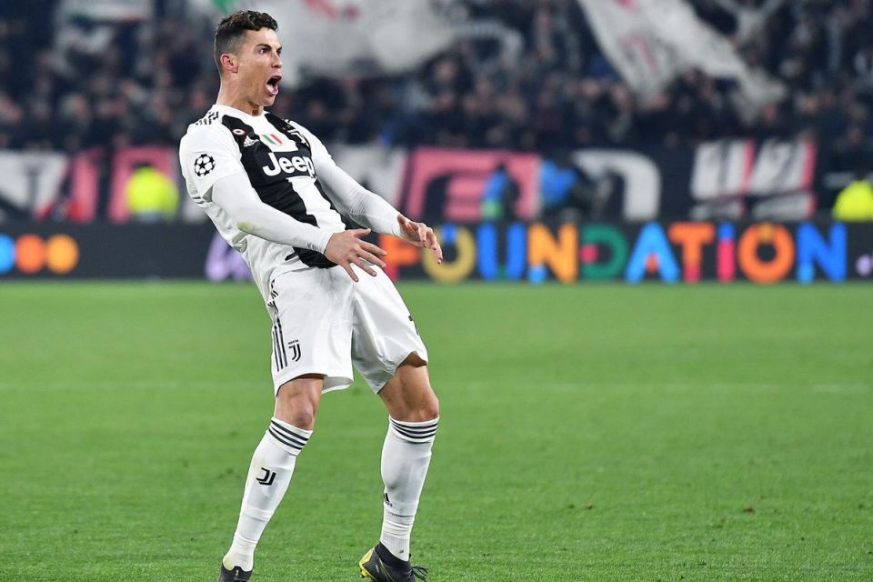 Selebrasi Kontroversial Ronaldo Berbuah Sanksi dari UEFA