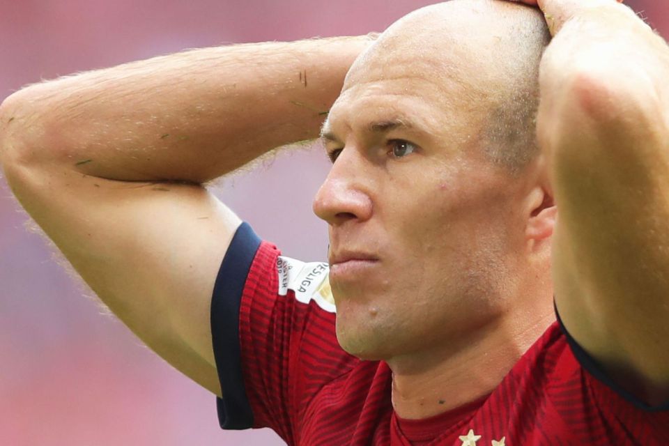 Van Bommel Bujuk Robben Balik ke Klub Lamanya