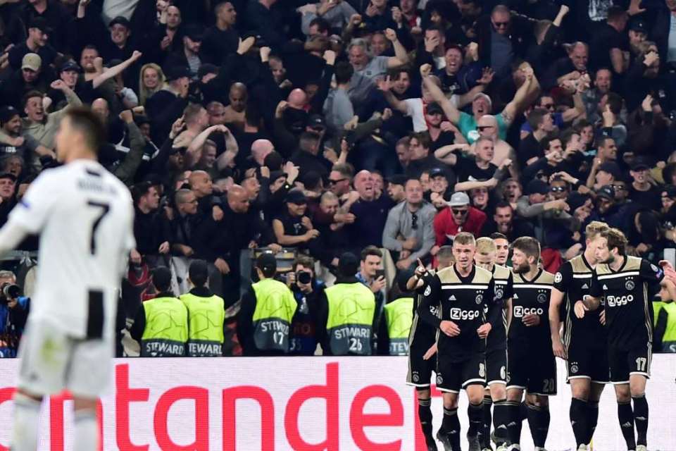 Kesuksesan Ajax Tak Lepas Dari Peran Pelatih Ini