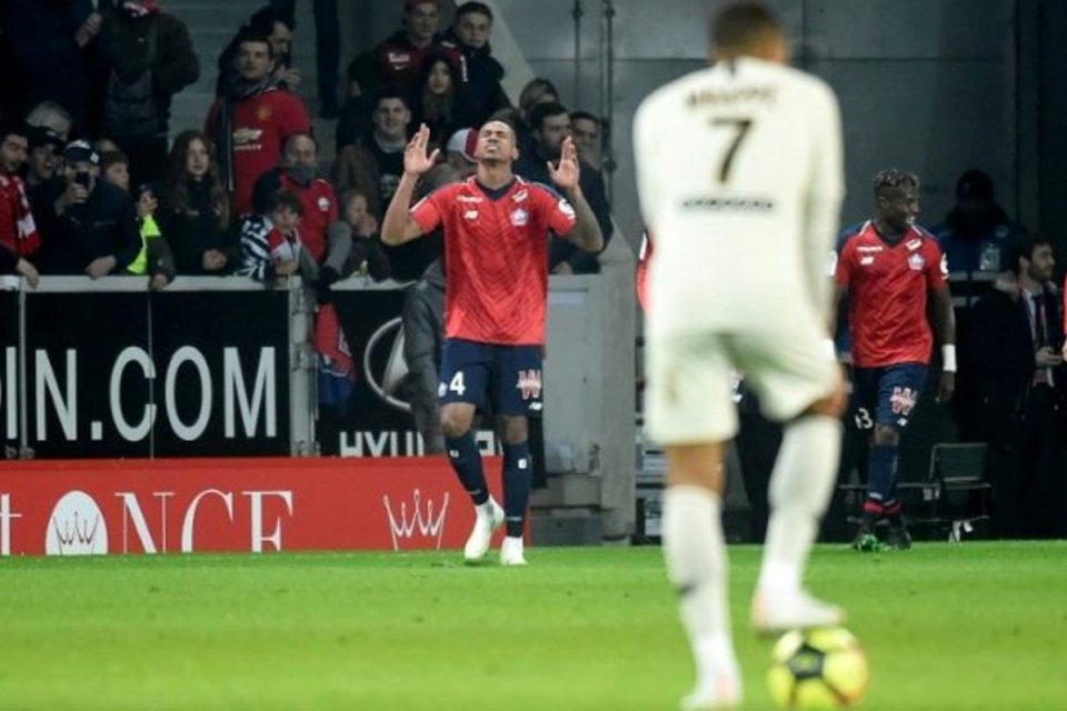 Dilibas Lille 1-5, PSG Terpaksa Tunda Pesta Juara