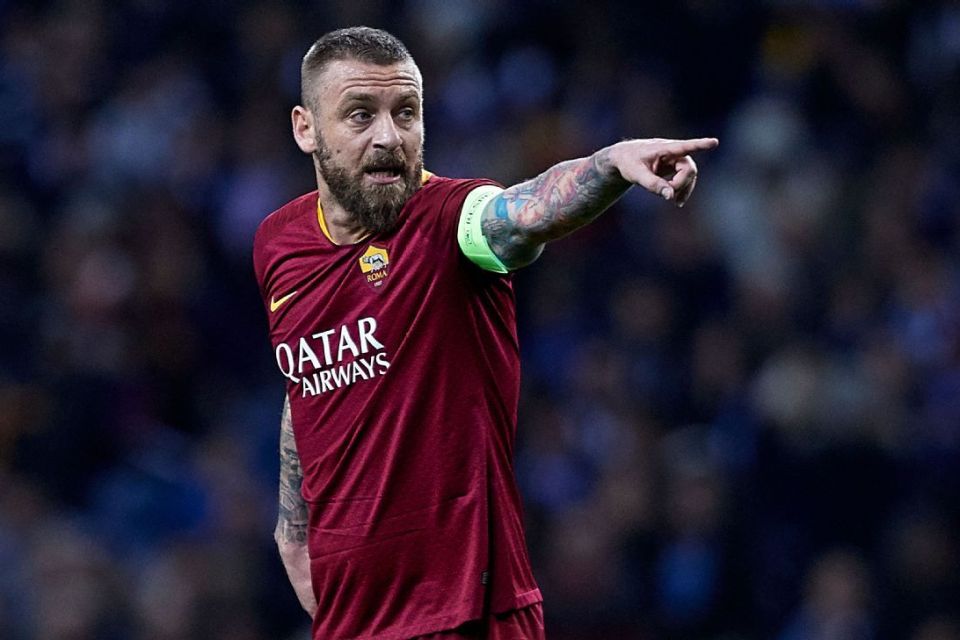 Mantan Kapten AS Roma Masuk Kandidat Pelatih Italia Junior, Benarkah?