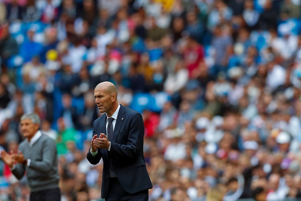 Tak Mampu Berbuat Banyak, Zidane Tak Lebih Baik dari Solari dan Lopetegui