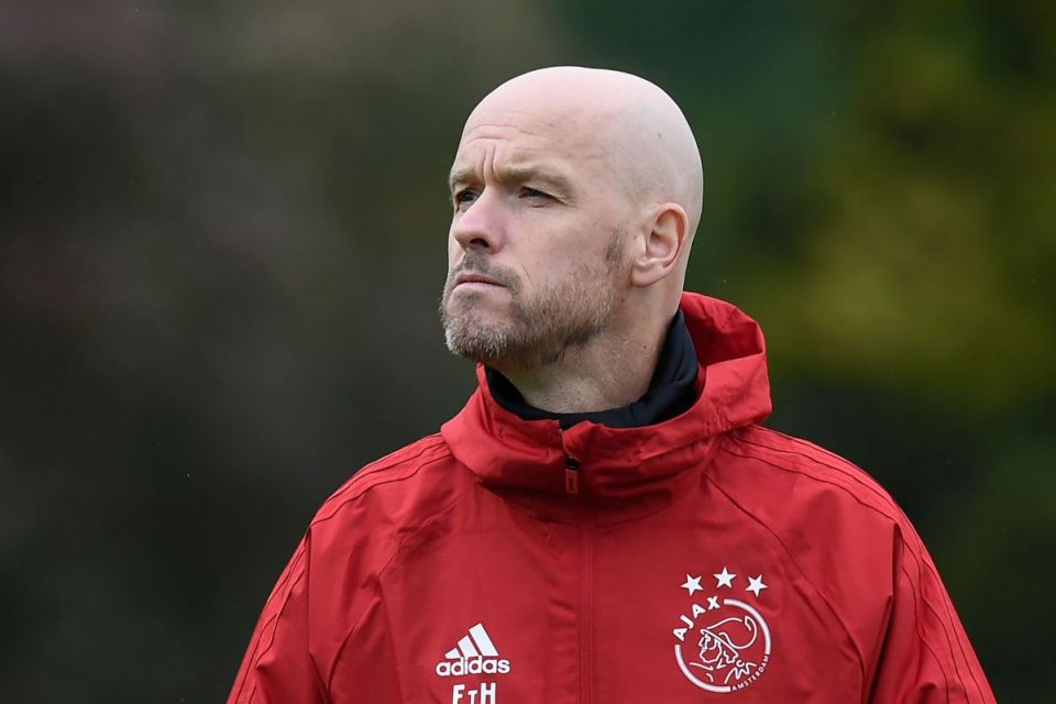 Ajax Hadiahi Erik ten Hag Kontrak Berdurasi Tiga Tahun