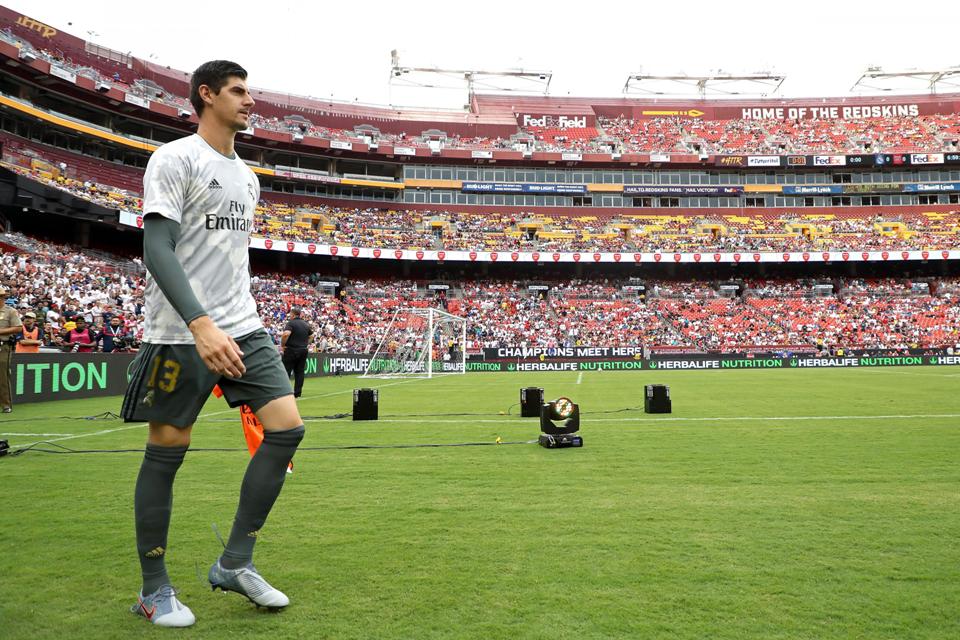 Giliran Thibaut Courtois Menambah Daftar Cedera Pemain Madrid