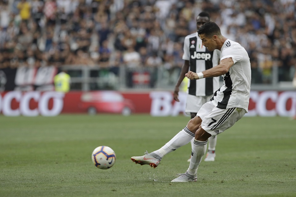 Ronaldo Penendang Free-Kick Terburuk Kedua di Serie A