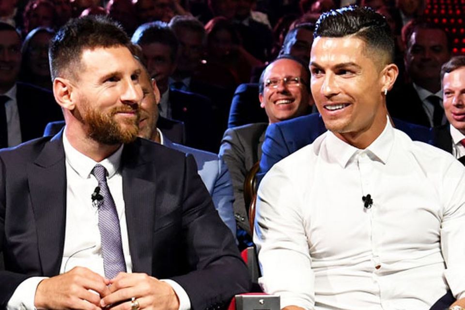 Ronaldo Tak Pernah Kasih Satu Suara Pun Tuk Messi, Gengsi