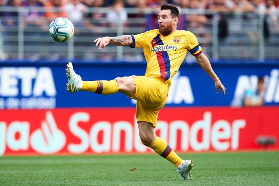 Bek Yang Bisa Redam Messi Bakal Dicatat Dalam Sejarah Sepakbola