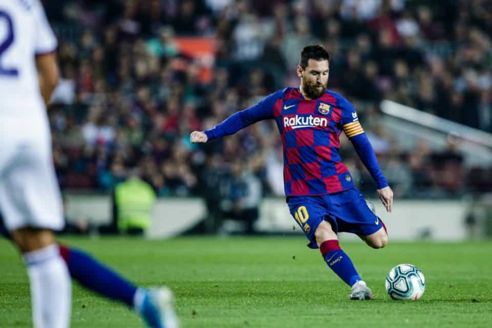 Tendangan Bebas Messi Lebih Berbahaya Ketimbang Penalti MU