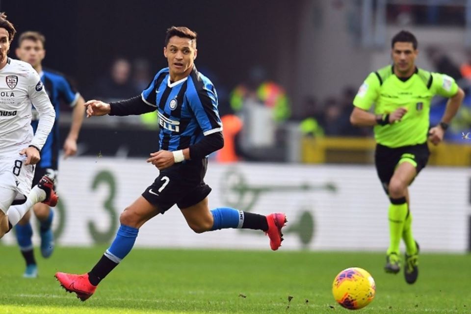 Krisis Striker, MU Ingin Bawa Balik Sanchez dari Inter