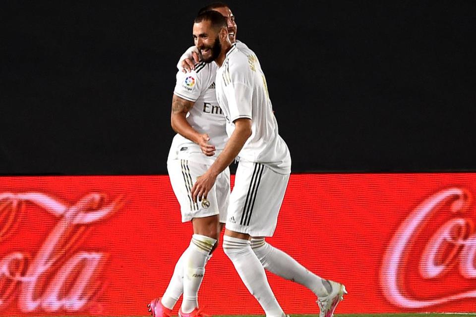 Brace Karim Benzema Menangkan Madrid 3-0 Atas Valencia