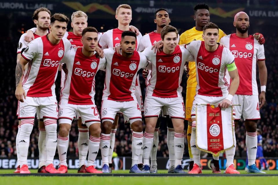 Ajax Amsterdam Akui Pemain Dan Stafnya Sempat Terpapar Covid-19