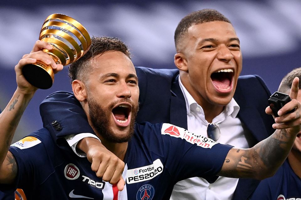 Bertahan Di PSG, Neymar dan Mbappe Punya Kans Menangkan Banyak Trofi