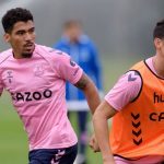 Kabar Buruk! Everton Ditinggal Gelandang Andalan