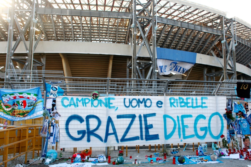 Pekan Depan, Napoli Bakal Gunakan Stadion Maradona!