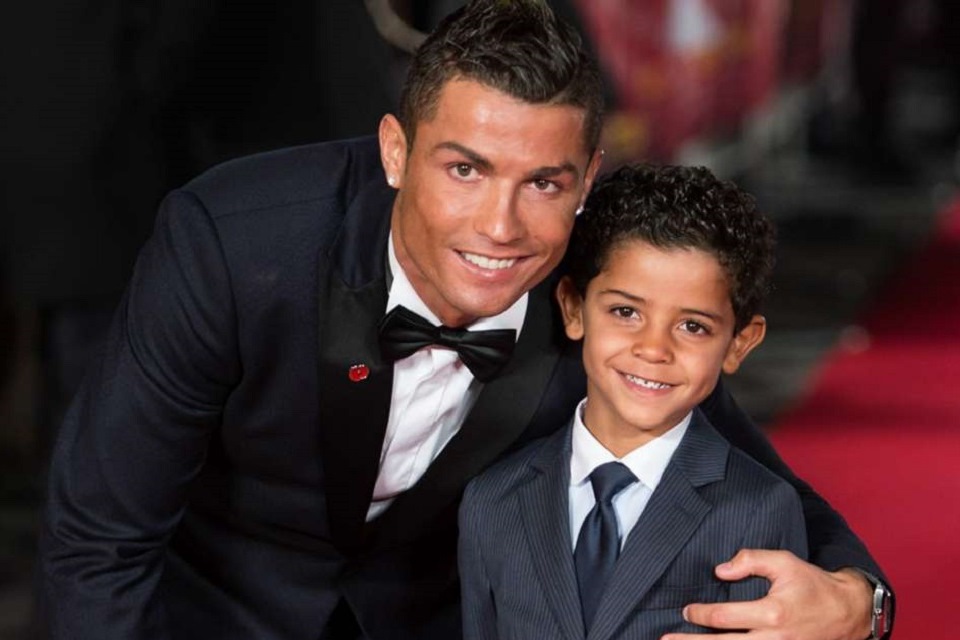Ingin Anaknya Jadi Pesepakbola Top, Ronaldo: Jangan Minum Soda