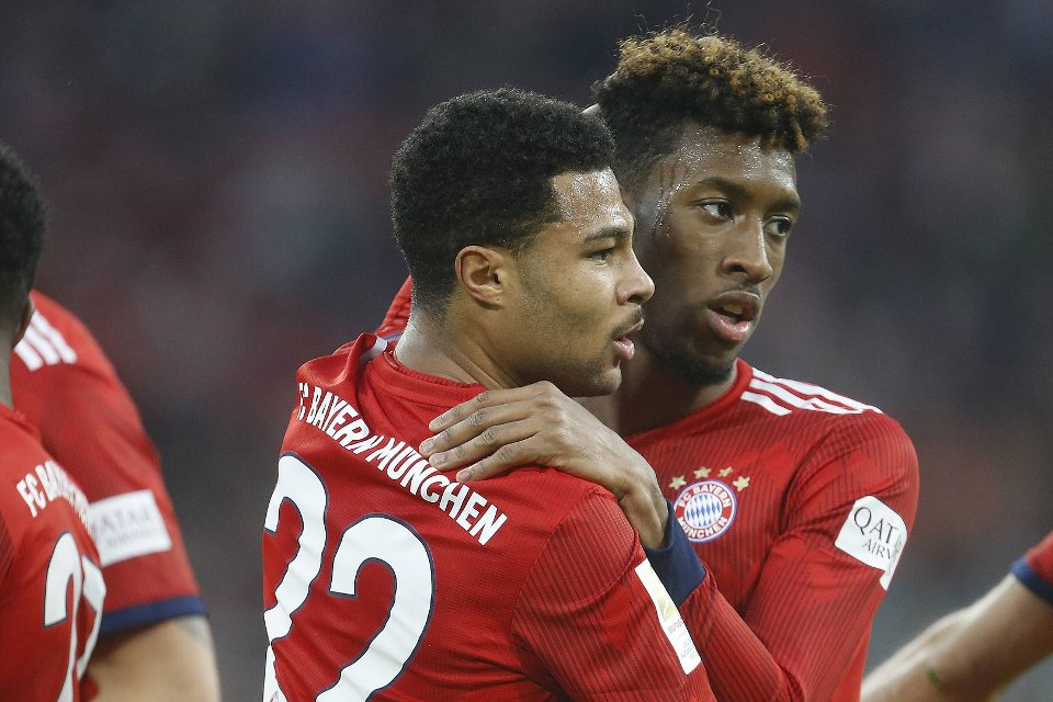 Takut Menyundul Bola, Pemain Bayern Jadi Olok-Olok Rekan Satu Tim