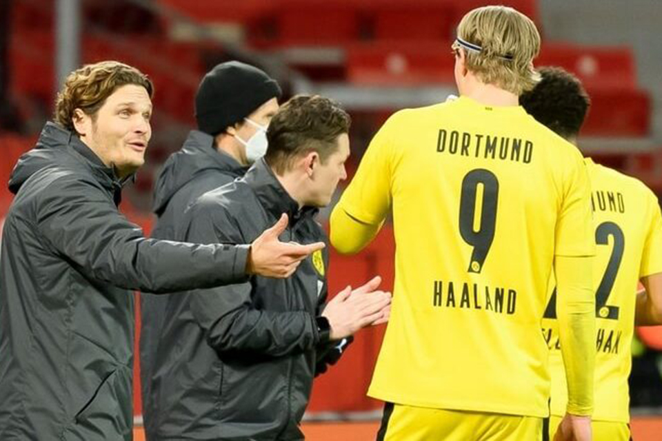 Dortmund Kalah Karena Kesalahan yang Konyol