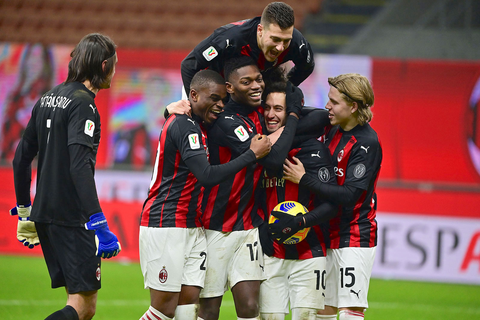 Lawan Cagliari, AC Milan Dilanda Krisis Tujuh Pemain Inti