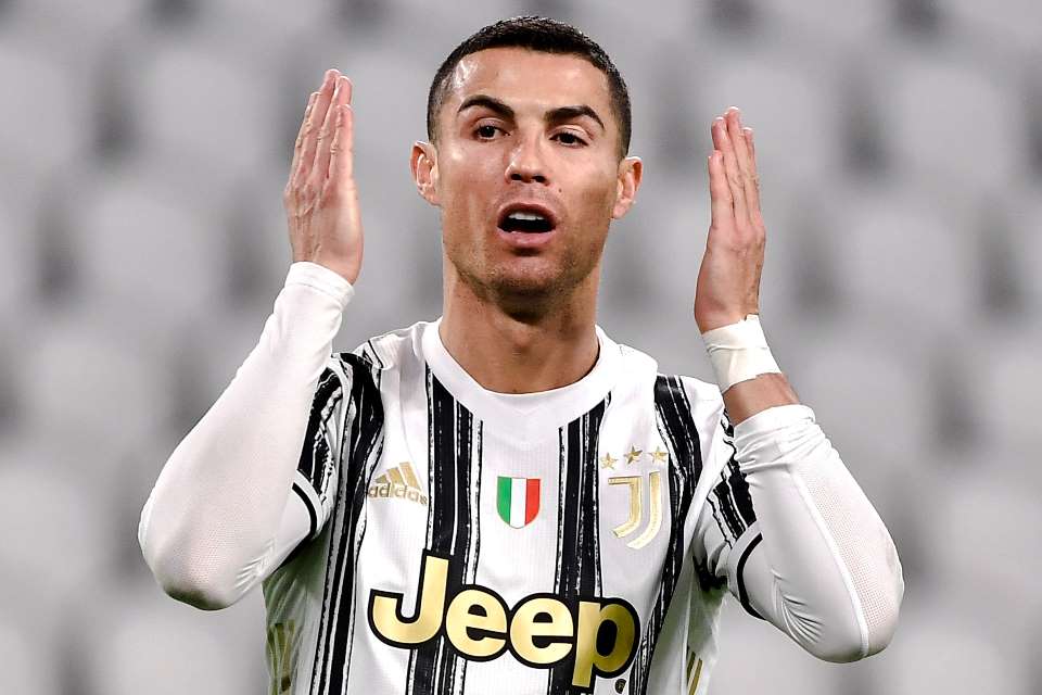 Kritik Pedas Tuk Ronaldo: Tirulah Mental Juara Ibrahimovic Di Milan