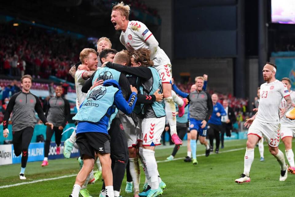 Lolos Dramatis ke 16 Besar, Denmark Ukir Rekor Baru di Piala Eropa