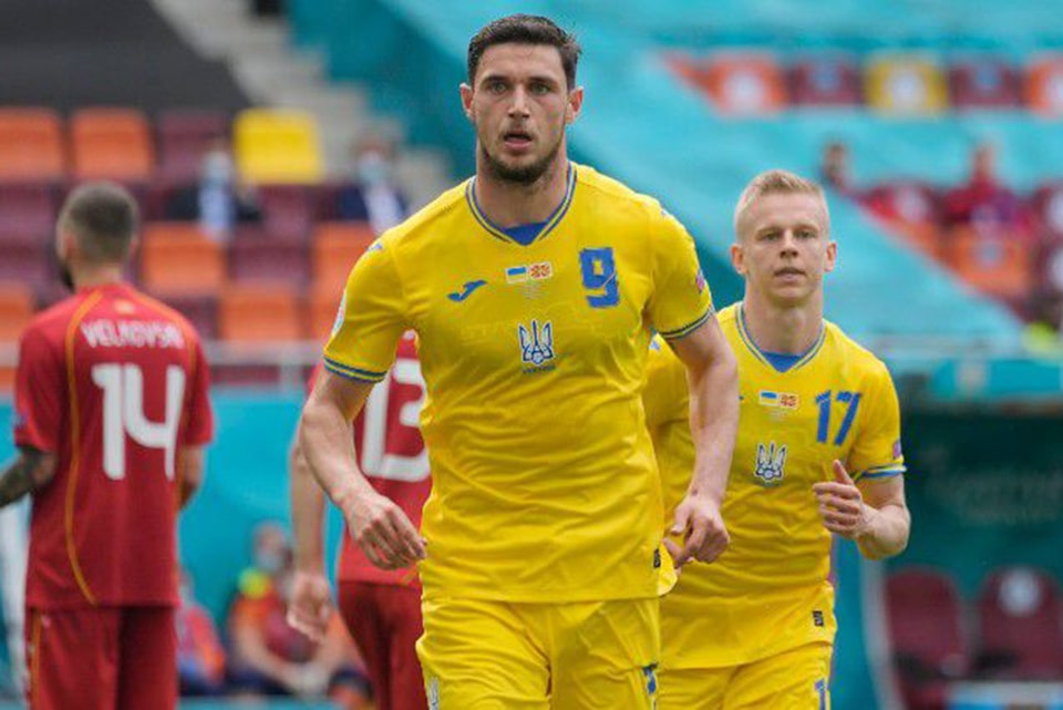 Wolfsburg Masukan Penyerang Ukraina Roman Yaremchuk
