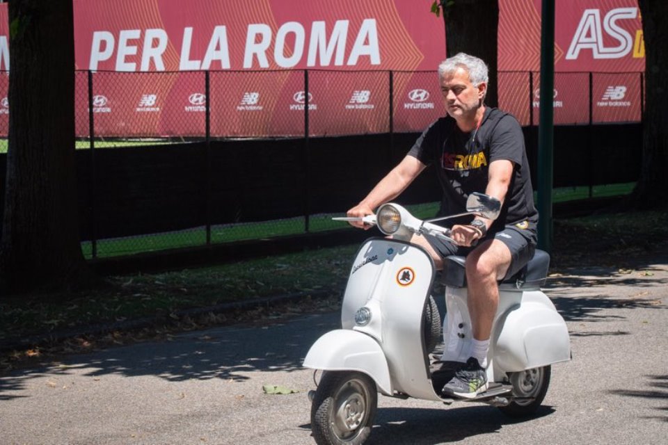 Mourinho si Perfeksionis Dipercaya Bisa Angkat Derajat AS Roma