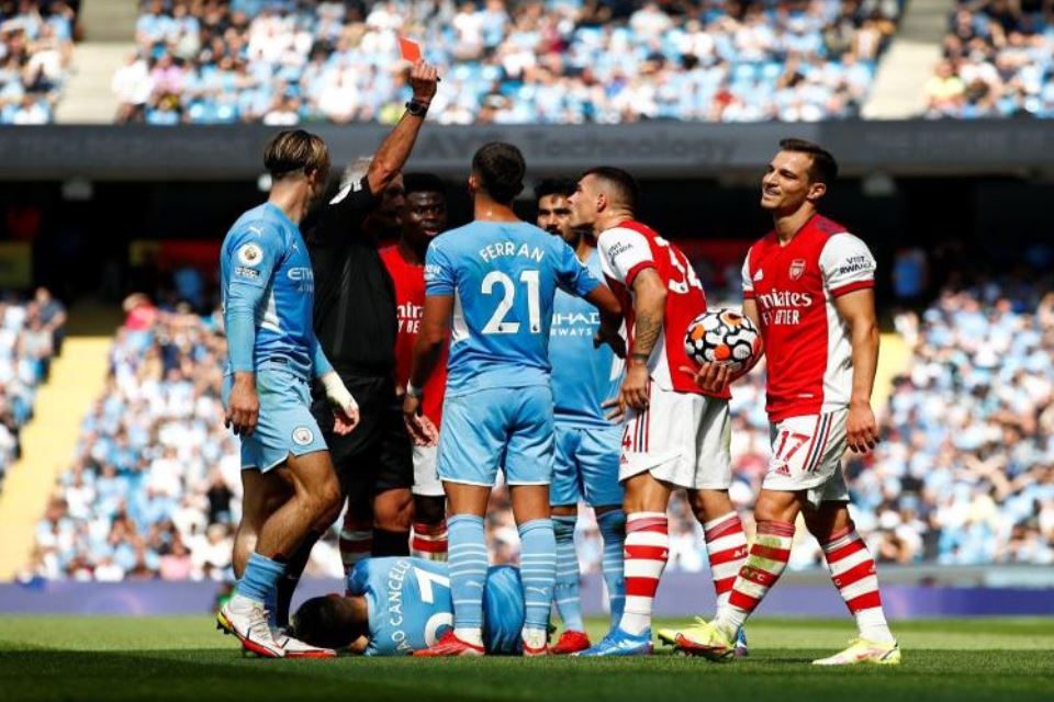 Arsenal Dibantai 5-0, Arteta Kambing Hitamkan Kartu Merah Granit Xhaka
