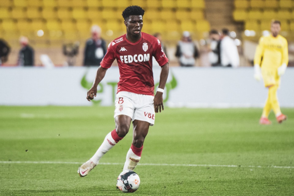 Man United Tunda Keinginan Rekrut Gelandang AS Monaco