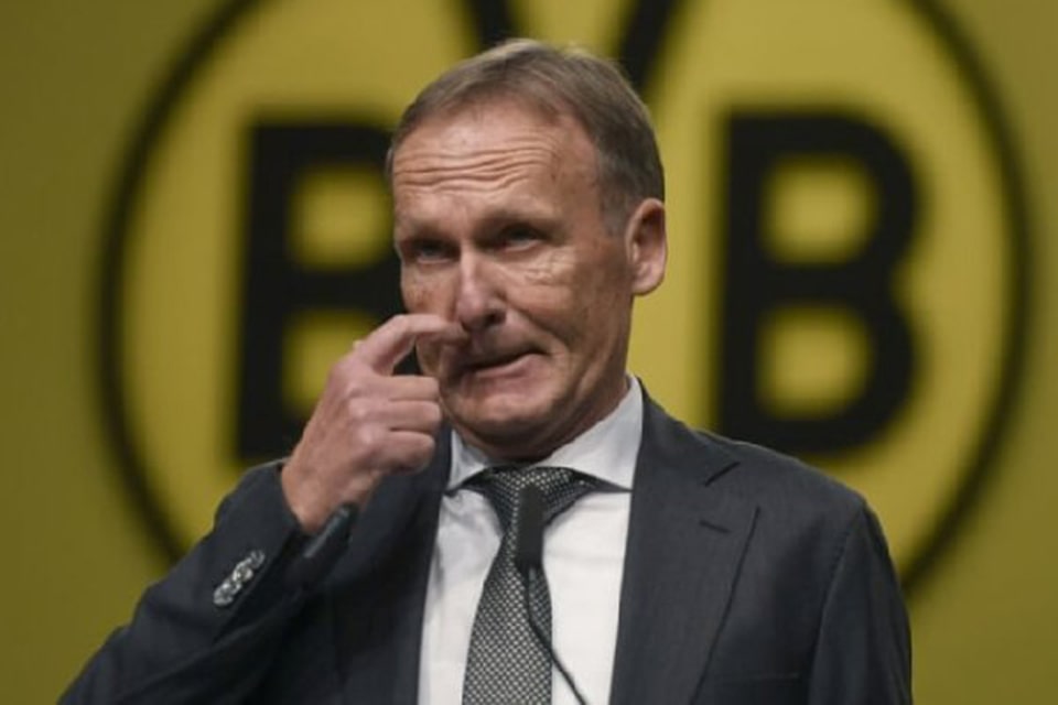Disindir oleh Petinggi Bayern, CEO Dortmund Akhirnya Buka Suara