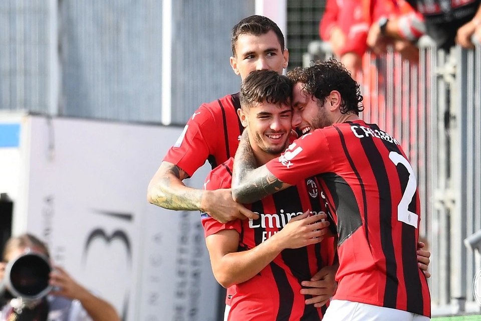 Kemenangan AC Milan yang sudah di depan mata harus melayang begitu saja di matchday pertama Liga Champions kontra Liverpool