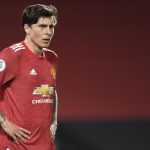 Victor Lindelof Tak Gentar Bersaing Dengan Raphael Varane