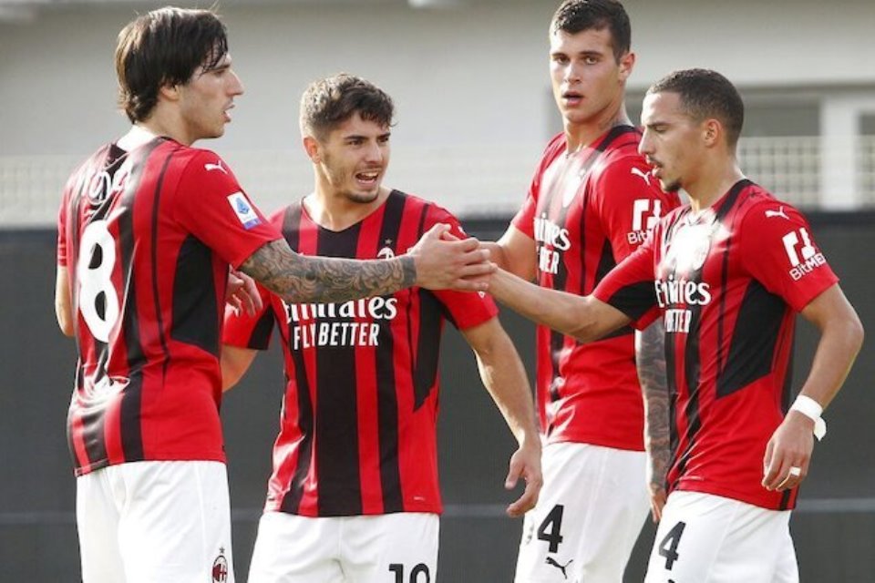 Untuk Jadi Juara, AC Milan Masih Butuh Tambahan Amunisi Pemain