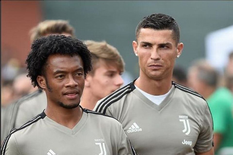 Momen Juan Cuadrado Bersitegang Dengan Ronaldo di Juventus