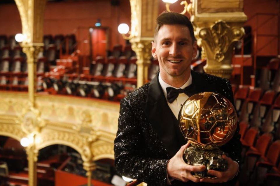Usia 34 Tahun Masih Menang Ballon d'Or, Simon Kjaer: Messi Tak Ada Lawan