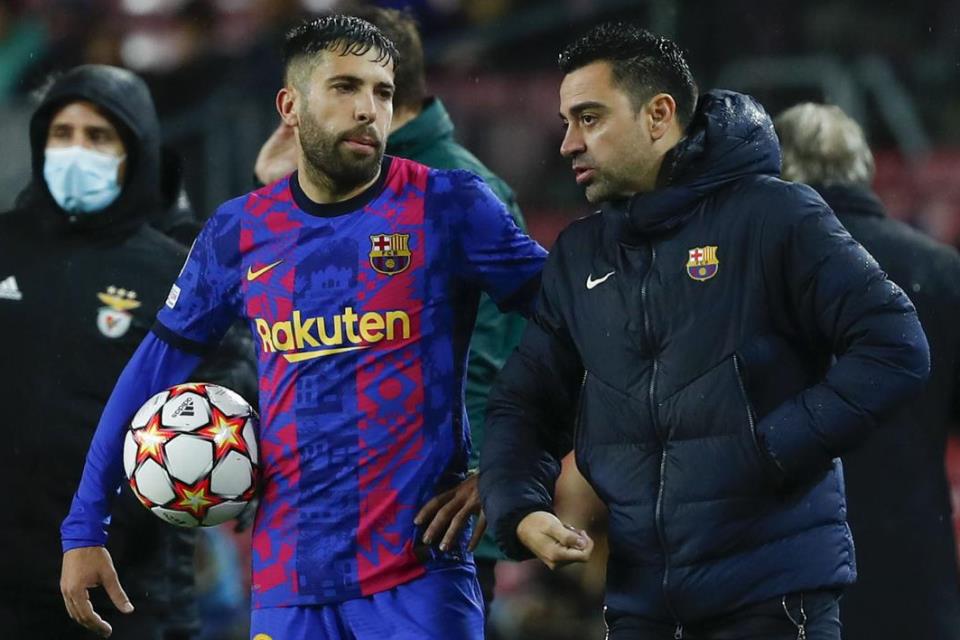 Lakoni Laga Pertama di Liga Champions, Xavi Bakal Bawa Barca Mentas di Europa League?