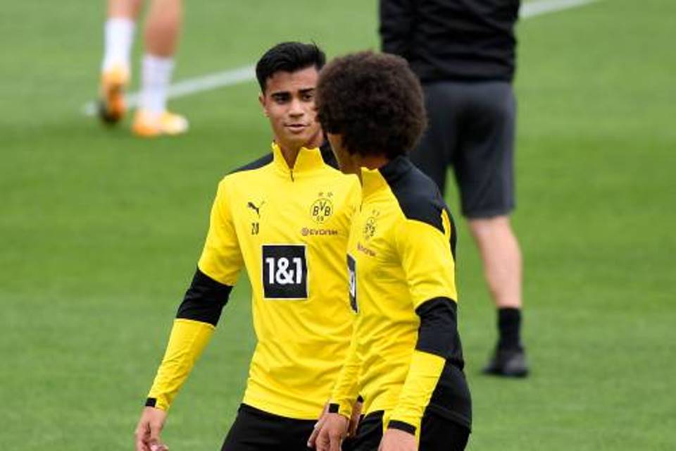 Borussia Dortmund Lepas Dua Pemain di Bursa Transfer Musim Dingin