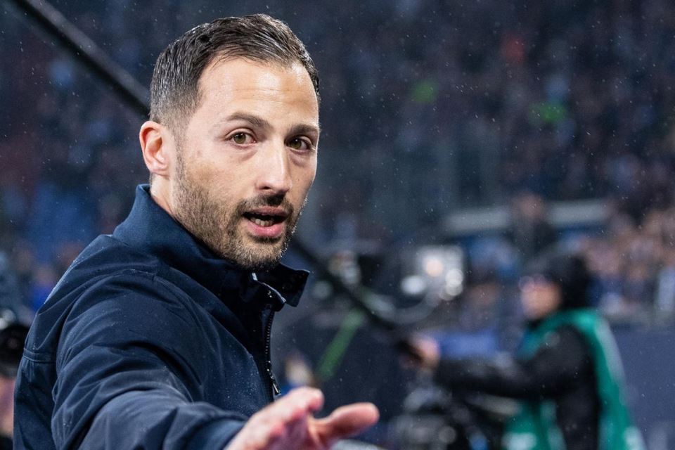 Kalah Dari Tim Papan Bawah, Domenico Tedesco Akui Kecewa