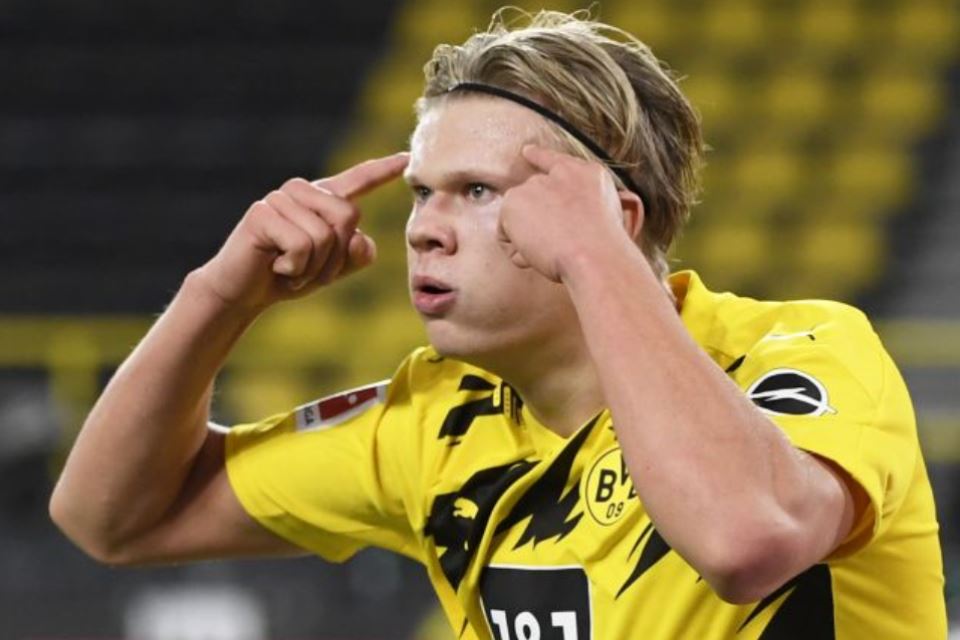 Michael Zorc Buka Suara, Erling Haaland Bertahan Bersama Borussia Dortmund?