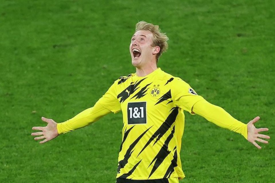 Julian Brandt Dipastikan Absen Bela Borussia Dortmund