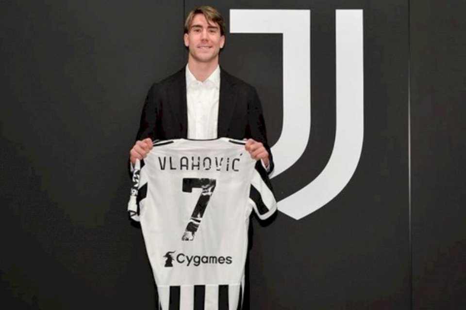 Bangga Bisa Gabung Juventus, Vlahovic: Ini Klub dengan Tradisi Juara