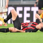 Zlatan Ibrahimovic Cedera Lagi, Pioli Salahkan Lapangan San Siro
