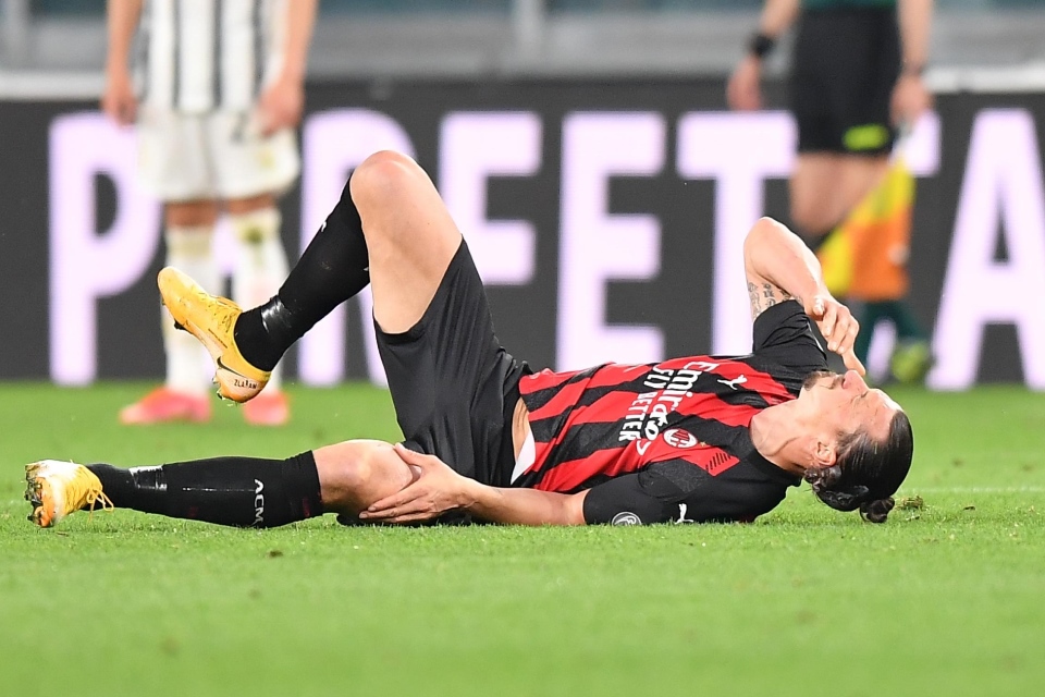 Zlatan Ibrahimovic Cedera Lagi, Pioli Salahkan Lapangan San Siro